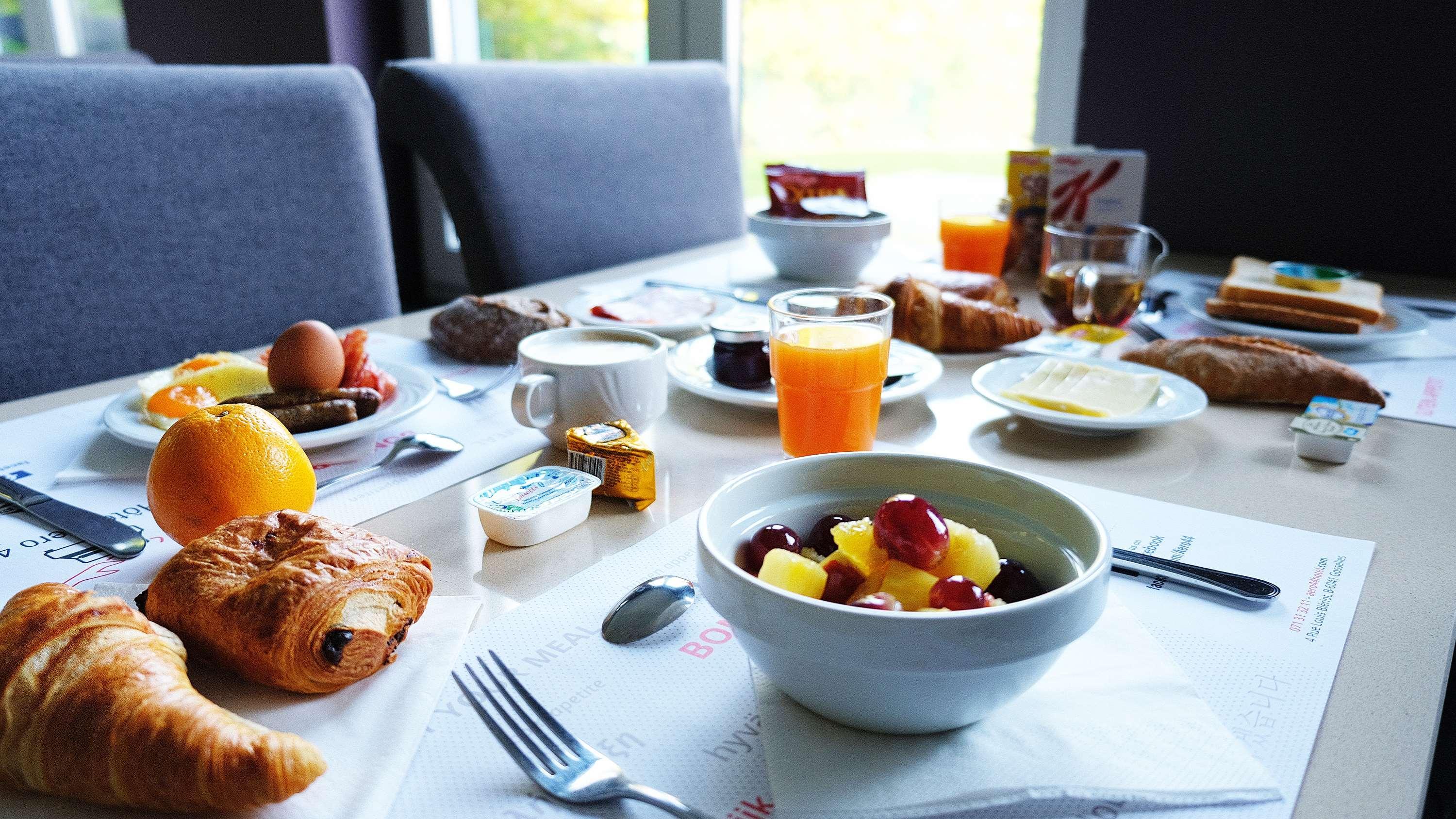 Aero44 Hotel Charleroi Airport Dış mekan fotoğraf